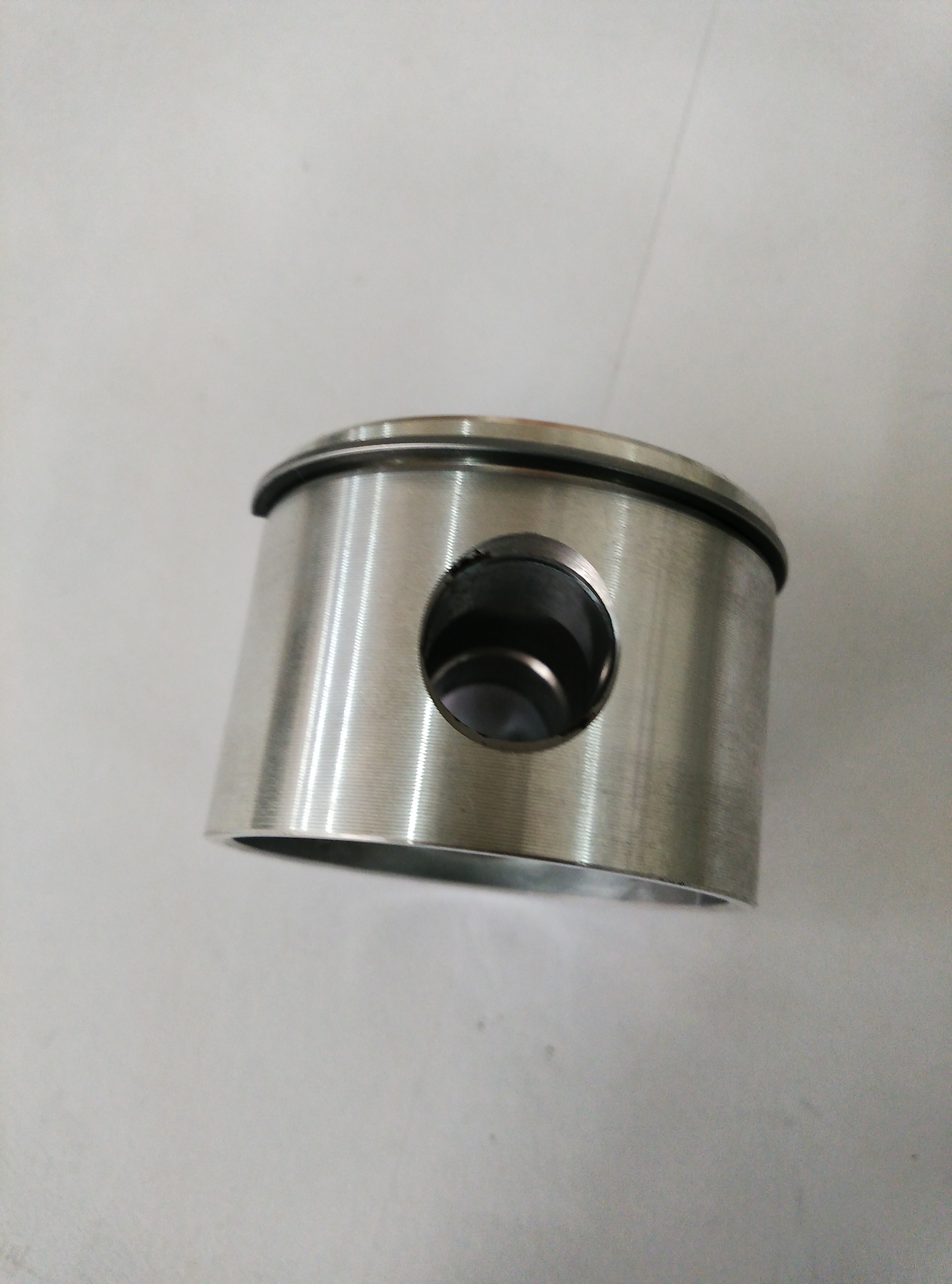 比澤爾壓縮機(jī)活塞